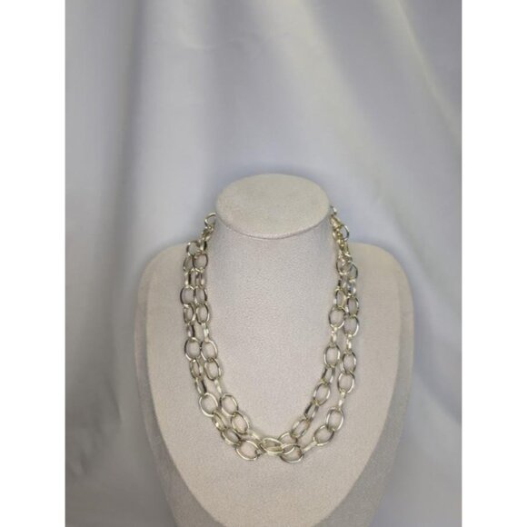 3 for $30 Vintage long light chain with textured links - 17 inches - Picture 4 of 7